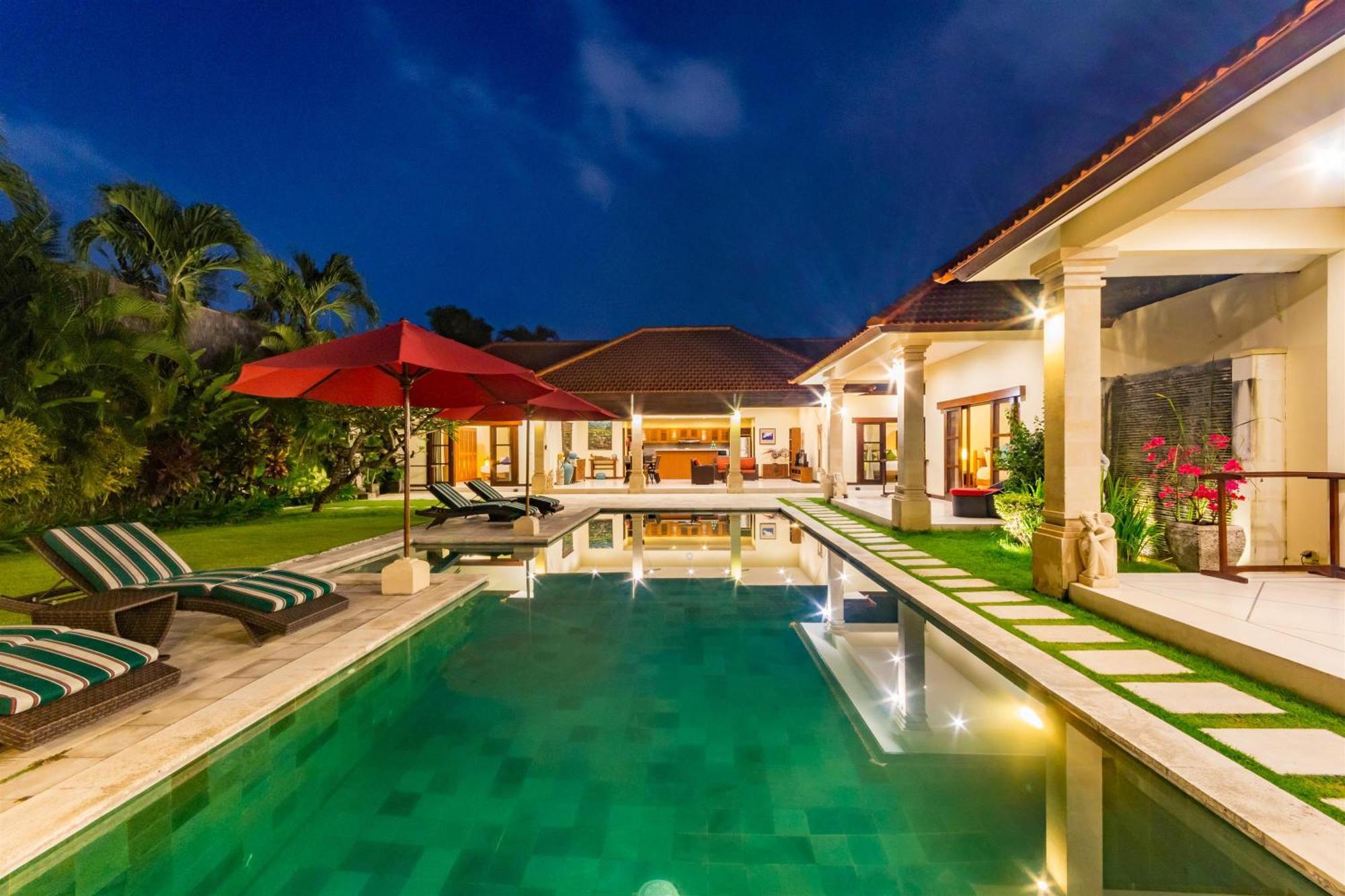 Villa Bugis Drupadi Seminyak Bilik gambar
