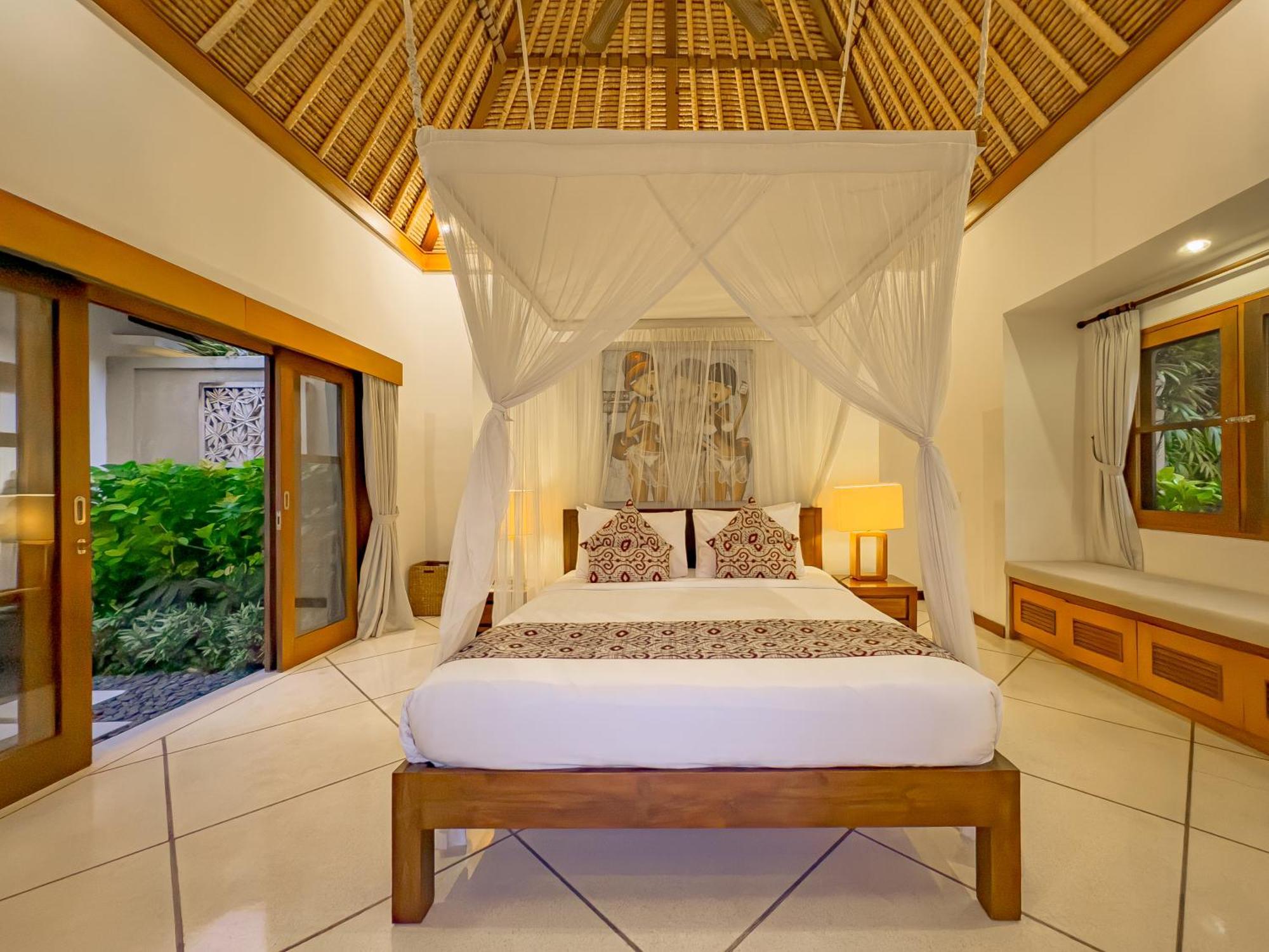 Villa Bugis Drupadi Seminyak Bilik gambar