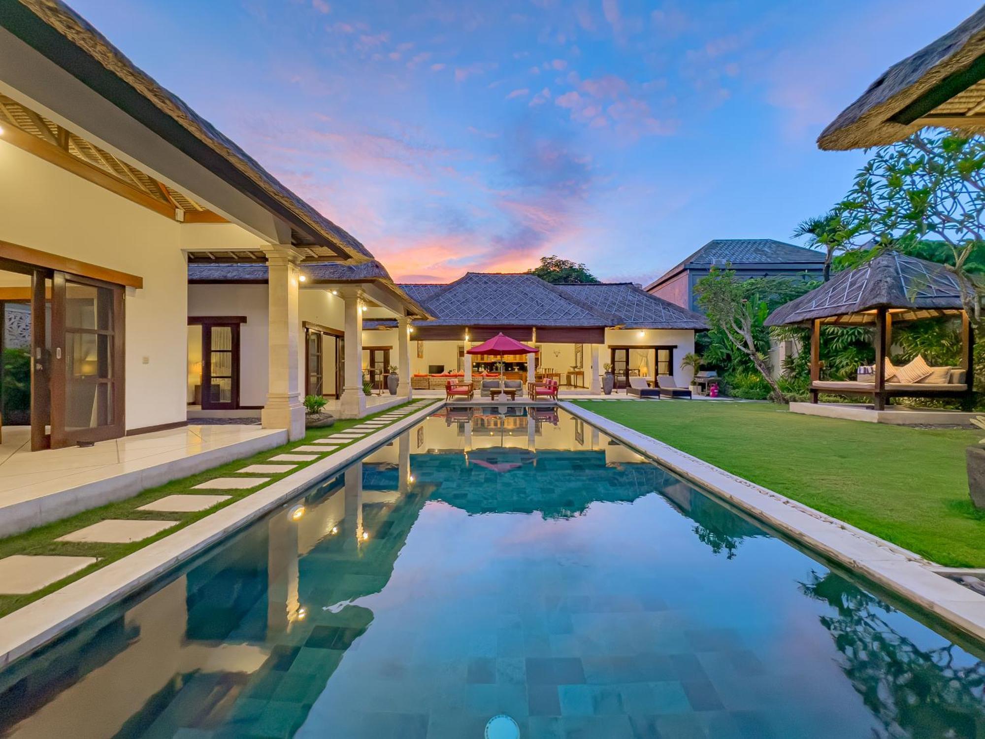 Villa Bugis Drupadi Seminyak Bilik gambar